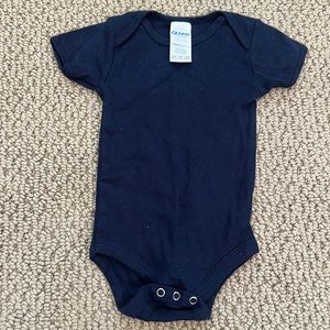 Gildan baby onesie size 3-6 months color navy